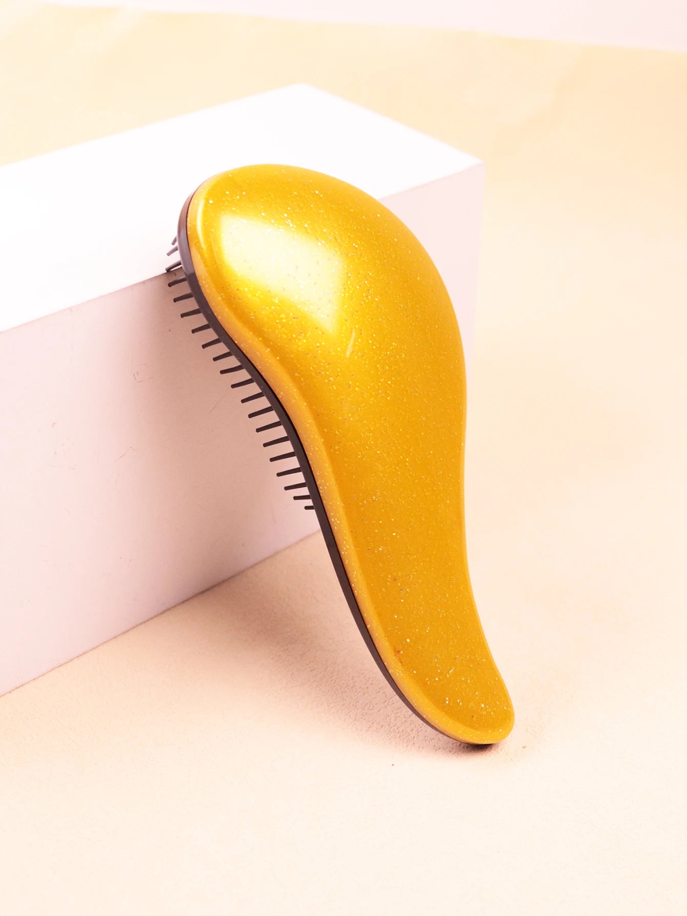 1Pc Detangling Hair Brush for Women and Men，Detangler Brush for Natural, Wet or Dry Hair，Special for real hair wigs