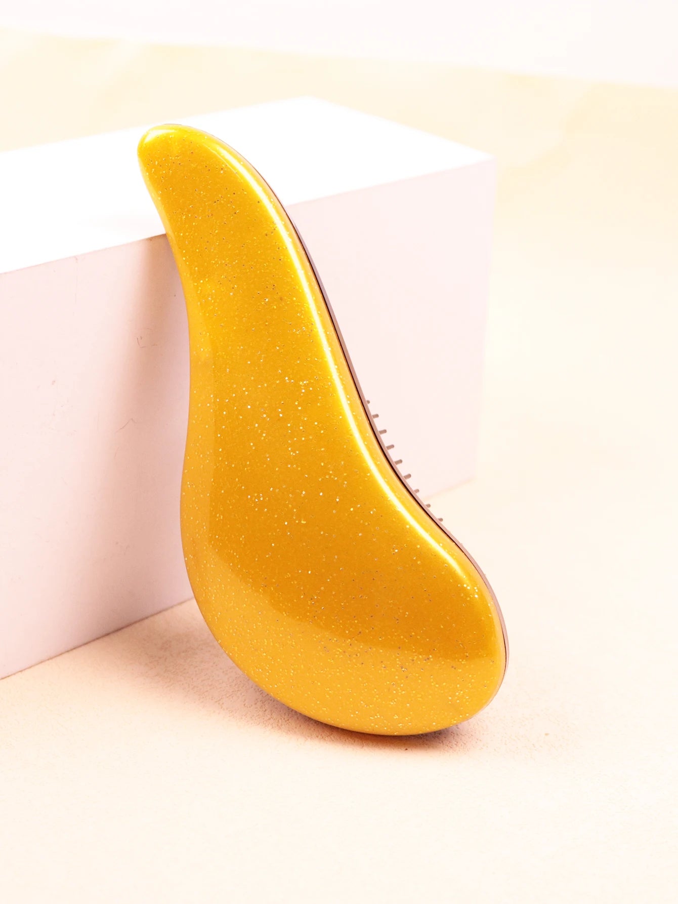 1Pc Detangling Hair Brush for Women and Men，Detangler Brush for Natural, Wet or Dry Hair，Special for real hair wigs